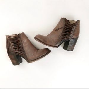 Freebird Brook Heeled Ankle Boot Size 9